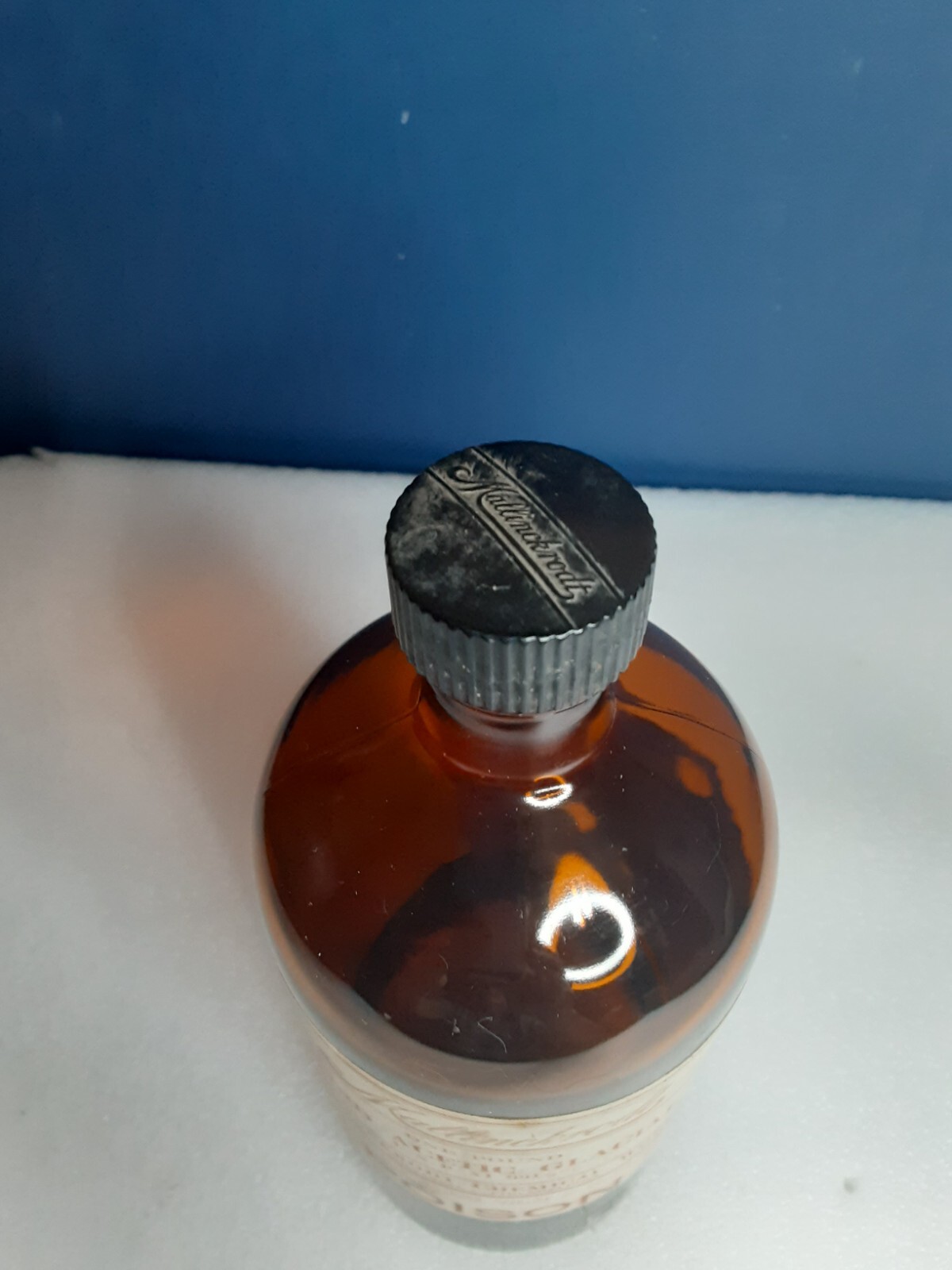 Antique Large bottle Mallinckrodt Poison Original Label And Lid