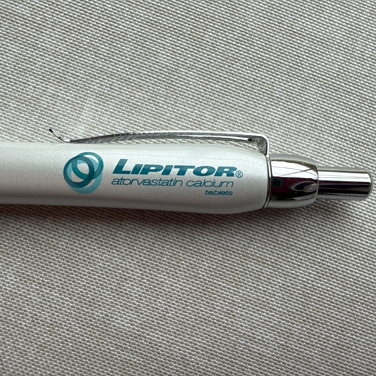 Lipitor Pharmaceutical Pen Pearl White And Chrome Drug Rep Advertising