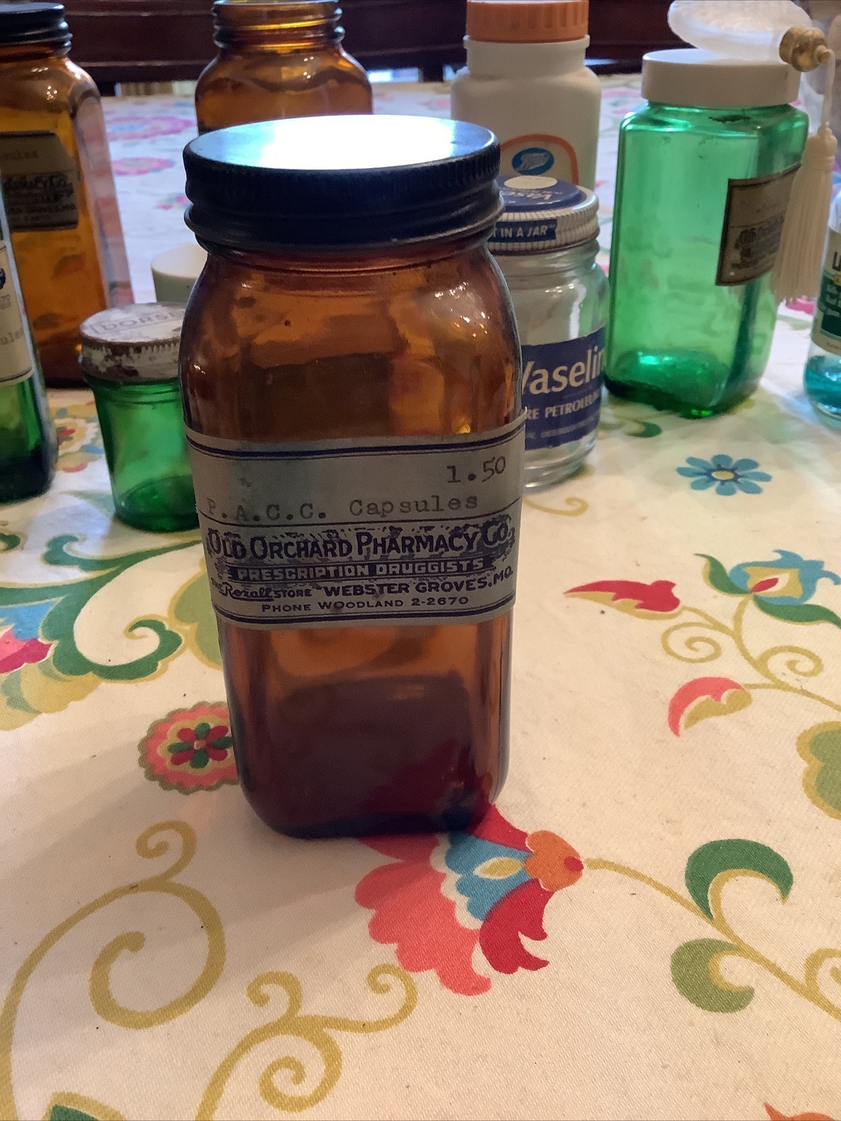 Vintage Old Orchard Pharmacy Brown Glass Prescription Bottle FACC Capsules 1.50