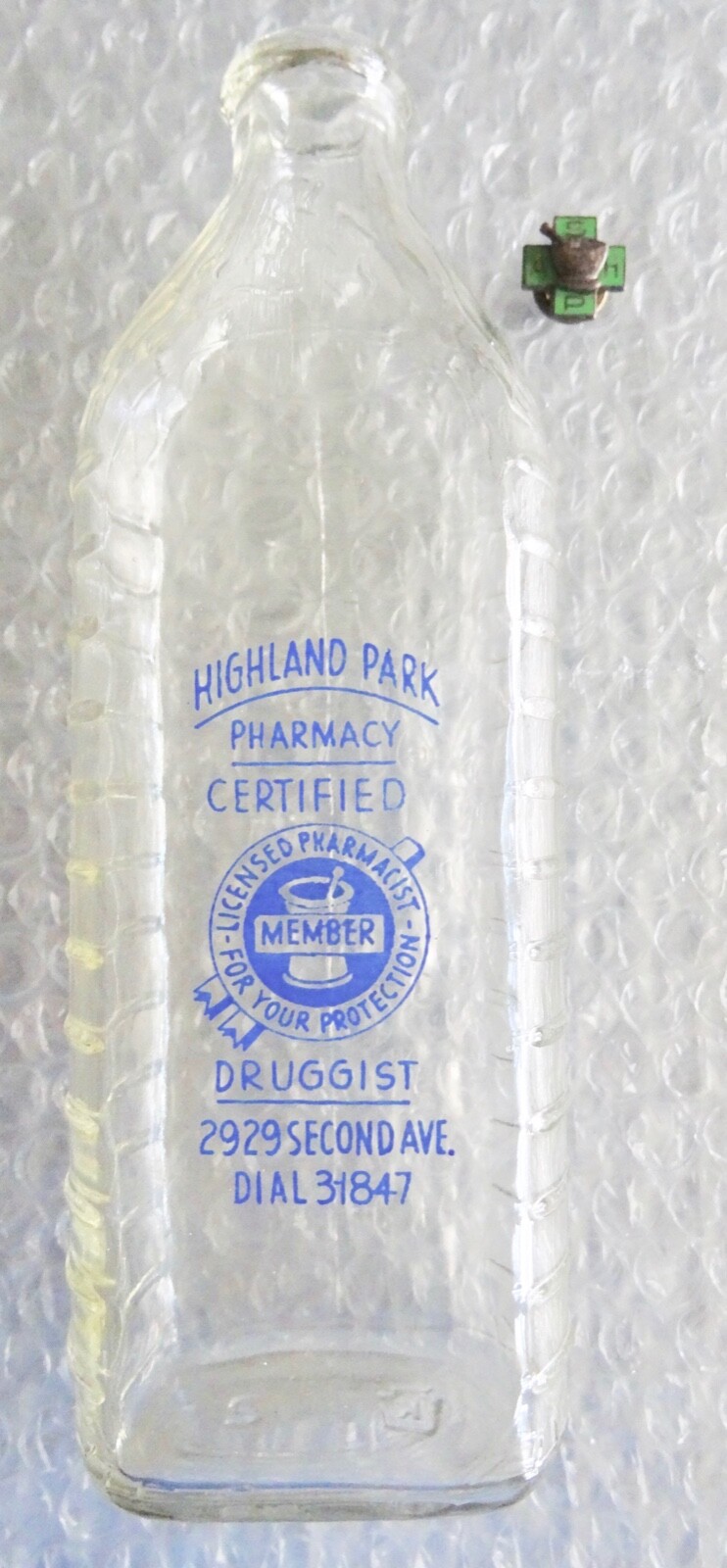 pHARMACISTS AMERICAN SOCIETY HEALTH JEWELRY & DRUGGIST BOTTLE MEDICINE neocurio