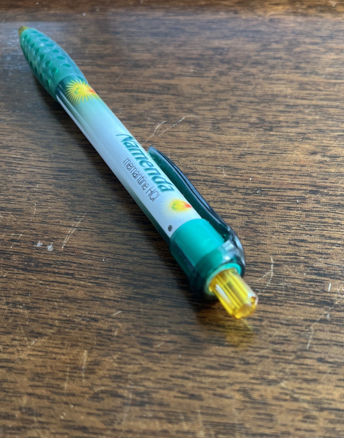 Namenda Medical Drug Rep Pharmaceutical Gel Pen Rare Green Grip Yellow AbbVie