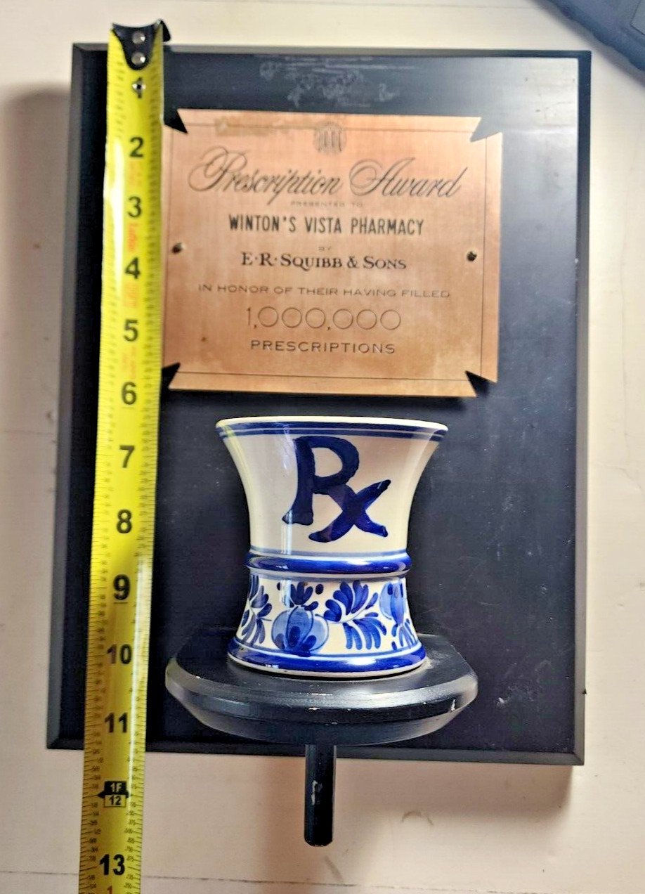 Vtg Prescription Award 1 Million Prescriptions by Winton’s Vista Pharmacy