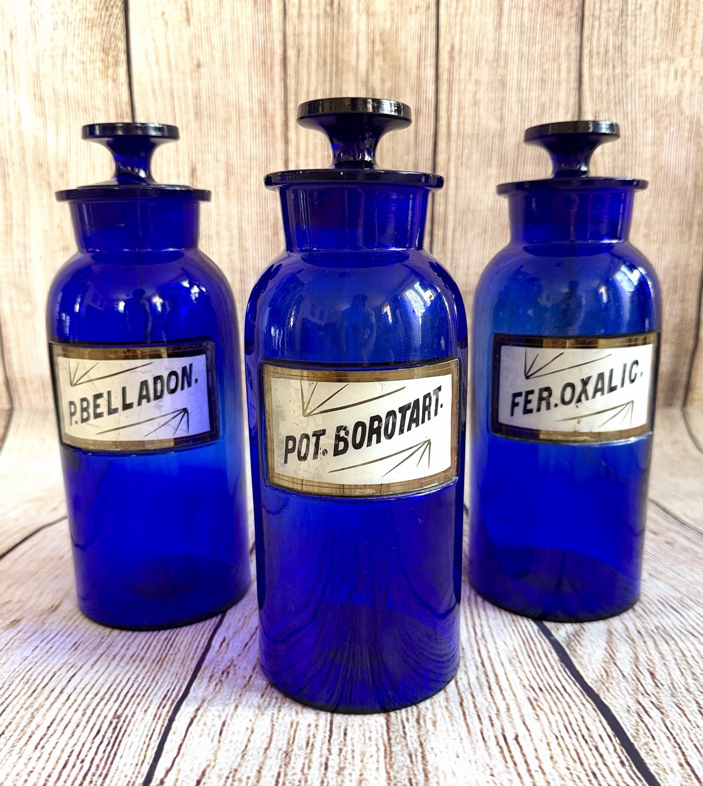 3 x ANTIQUE 1890’s APOTHECARY COBALT BLUE JARS CHEMIST WT & Co USA BOTTLES 26cms
