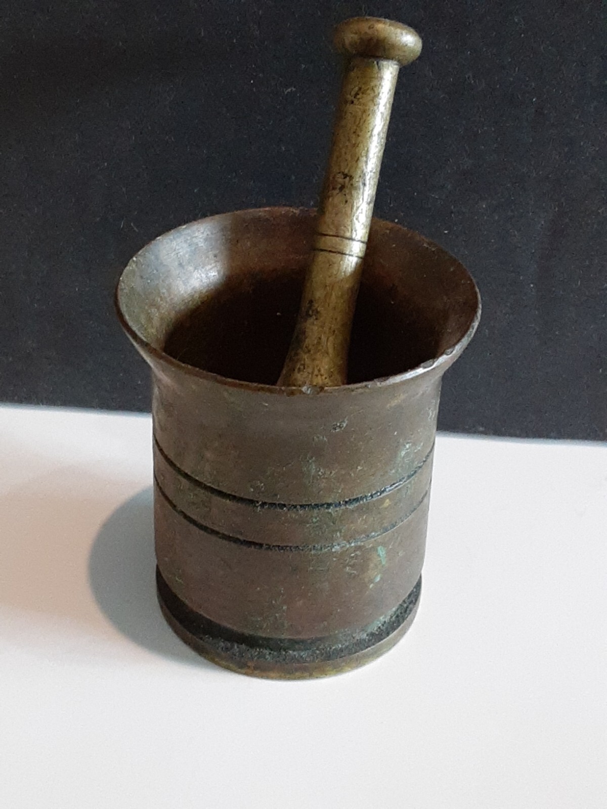 VINTAGE BRASS MORTAR AND PESTLE PHARMACY APOTHECARY MEDICINE 2 1/4″ TALL CRUSHER