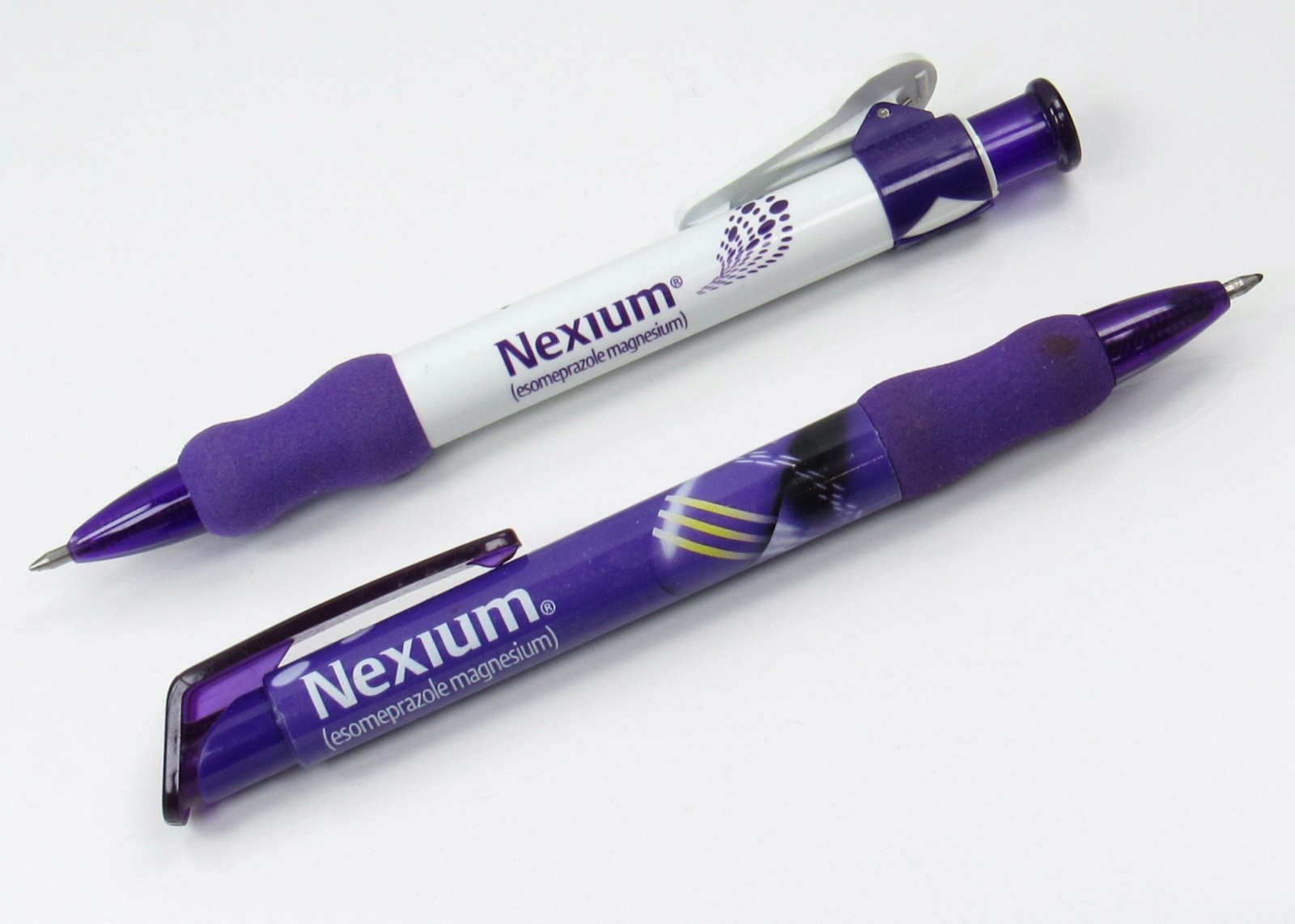 Nexium Wide Body PENS Drug Rep Pharmaceutical Promo Medical Advertising Lot of 2