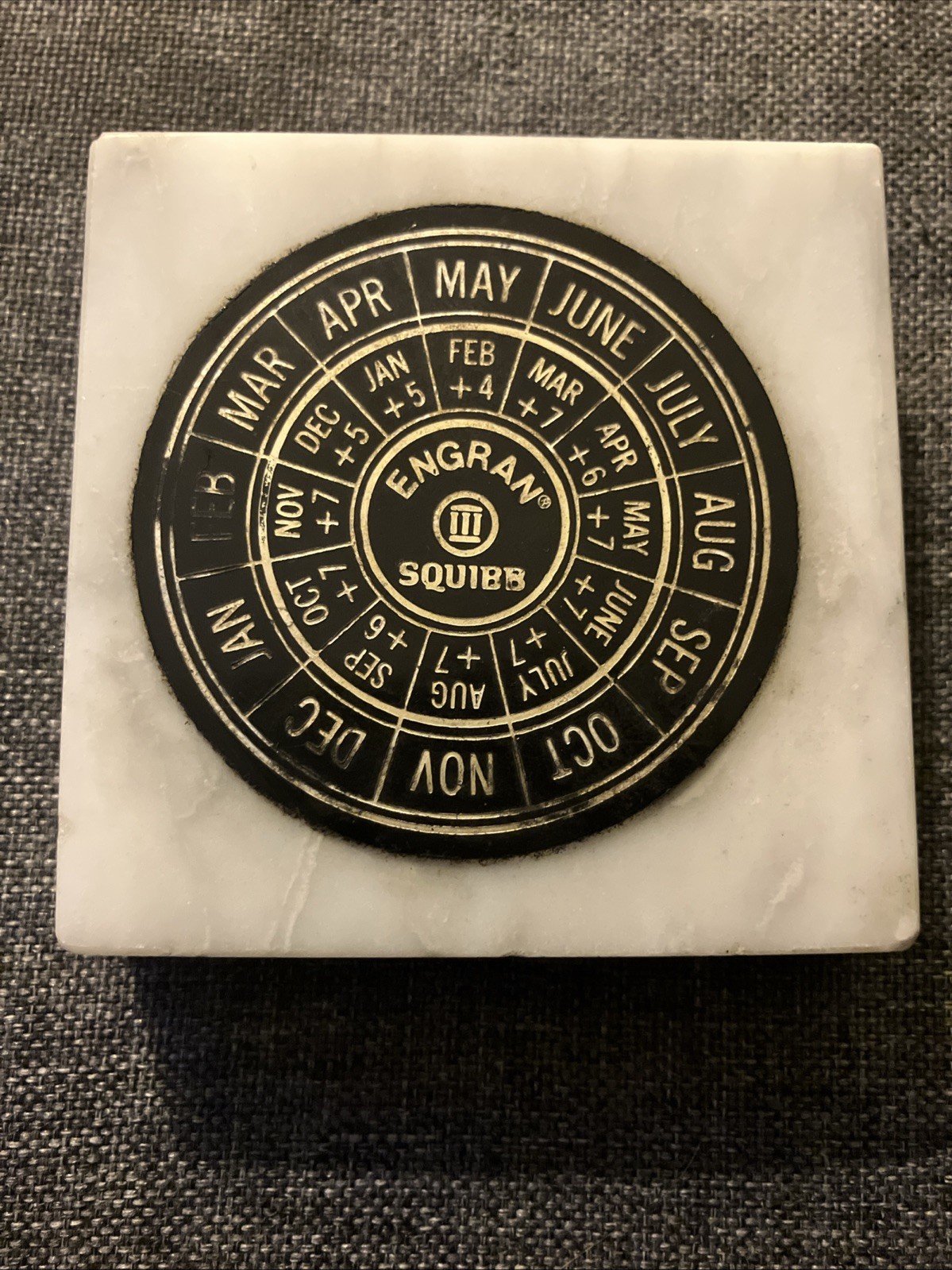 MARBLE VINTAGE RARE ENGRAN SQUIBB PHARMACEUTICAL CALENDAR ( Square ) MED TOOL