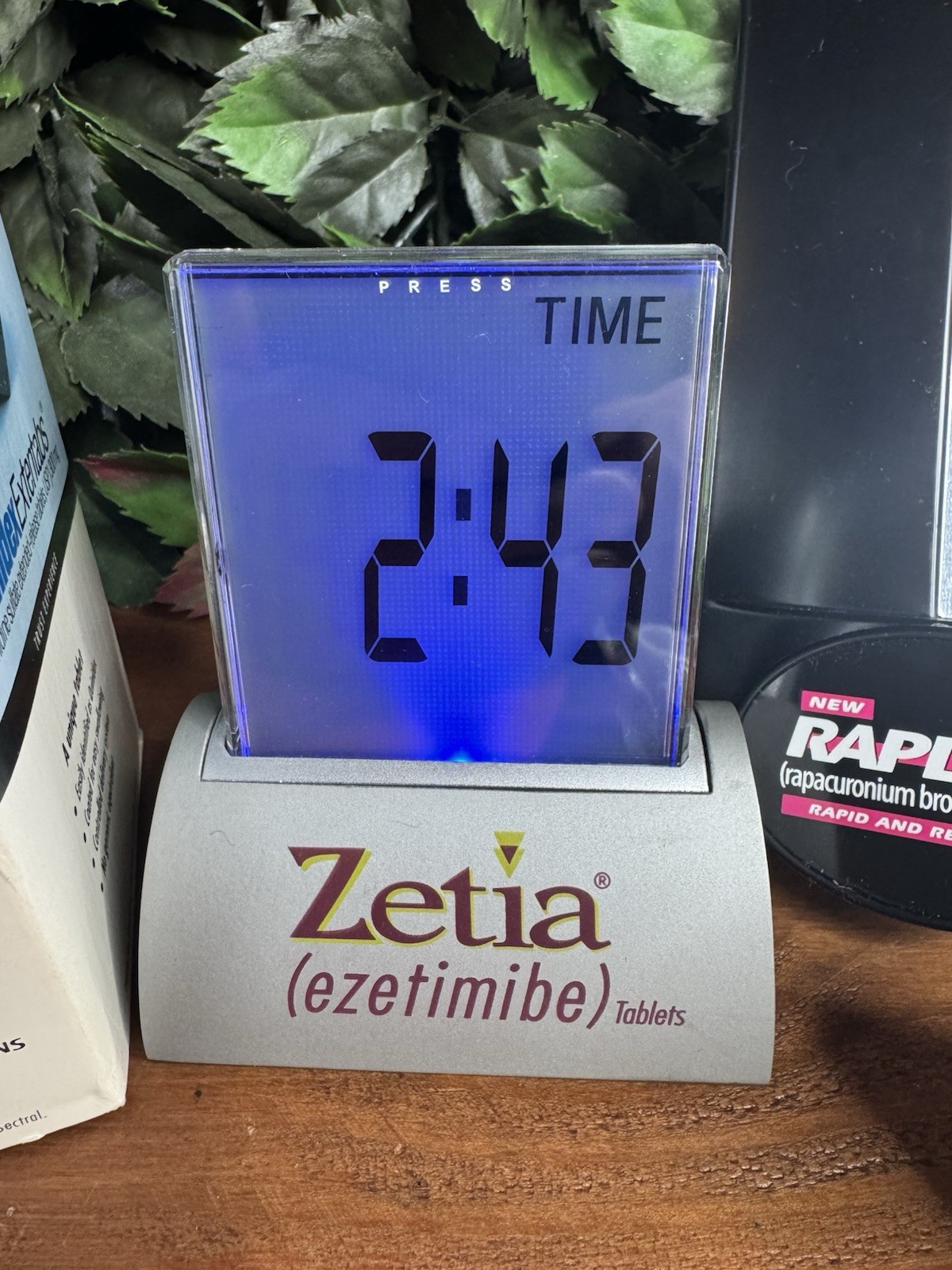 Vintage Pharma Advertising Lot Medical Cordarone Slide Projector Zetia Clock HTF