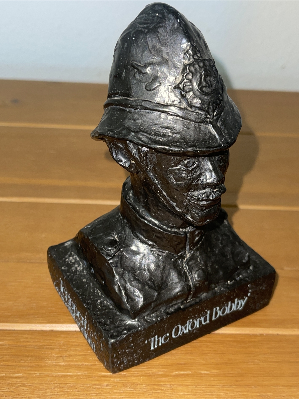 1977 Oxford Bobby Figure Bust Bristol Laboratories Tegopen Promotional Statue