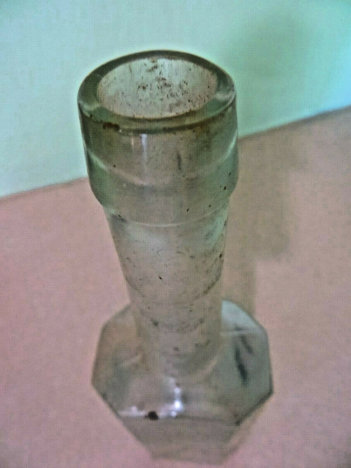 OCTAGON GREEN GLASS LONG NECK FLETT PHARMACEUTICAL DRUGGIST DOCTOR MED BOTTLE