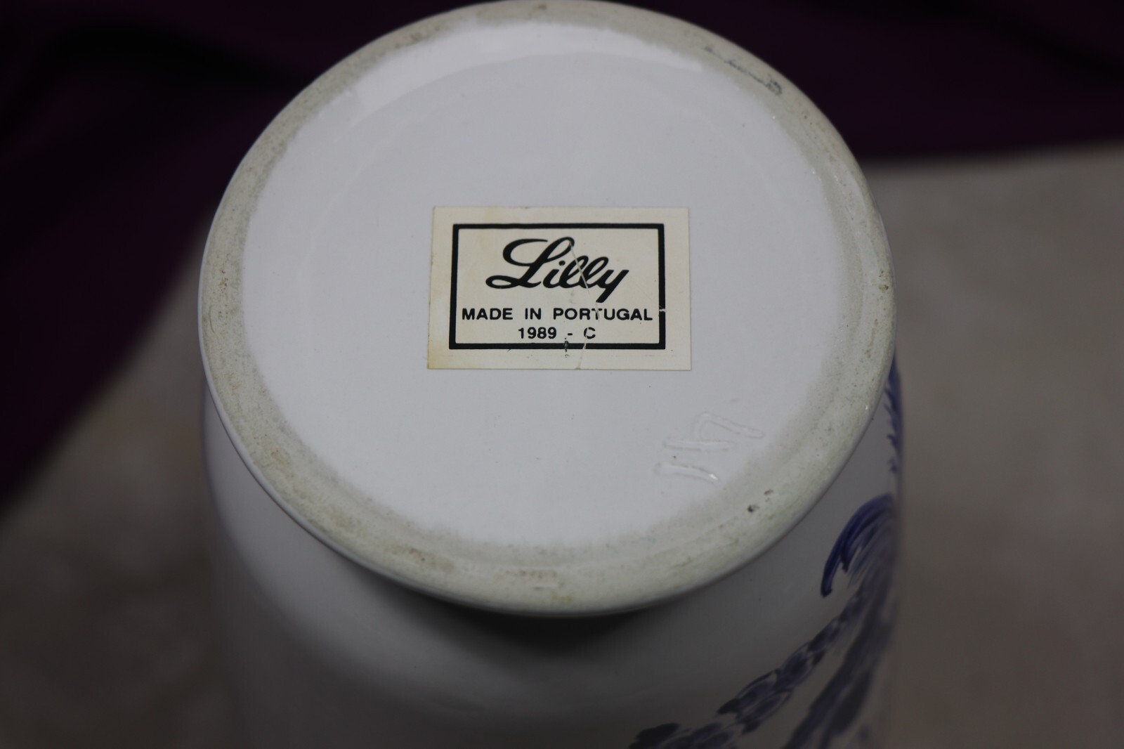 VINTAGE LILLY DRUG BLUE WHITE CERAMIC PHARMACY APOTHECARY JAR VASE U:CAELFUL:FO