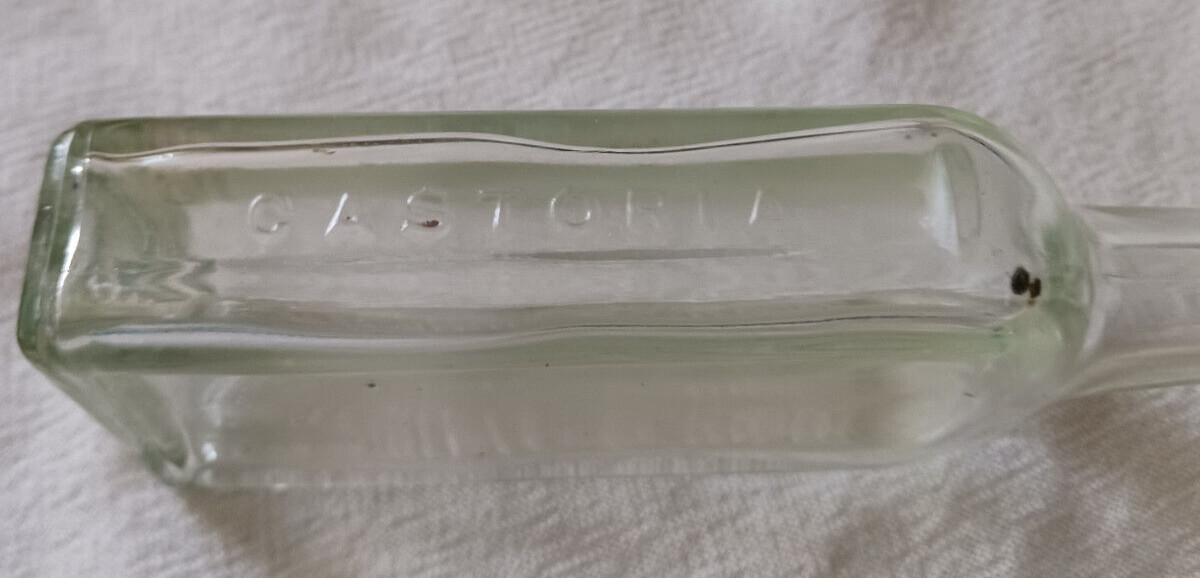 1930s Bottl Castoria Chas. H. Fletcher’s Aqua Pierce Co. Embossed Mold # 6 USA