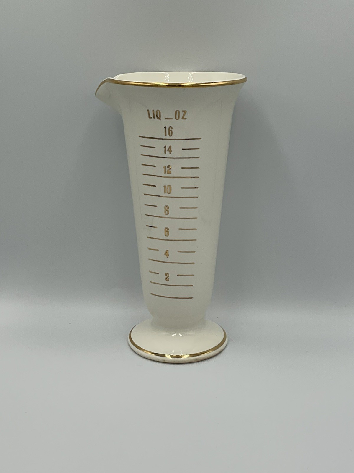 Owens Illinois RX Porcelain Drugstore Pharmacy Apothecary Measuring Beaker 9”