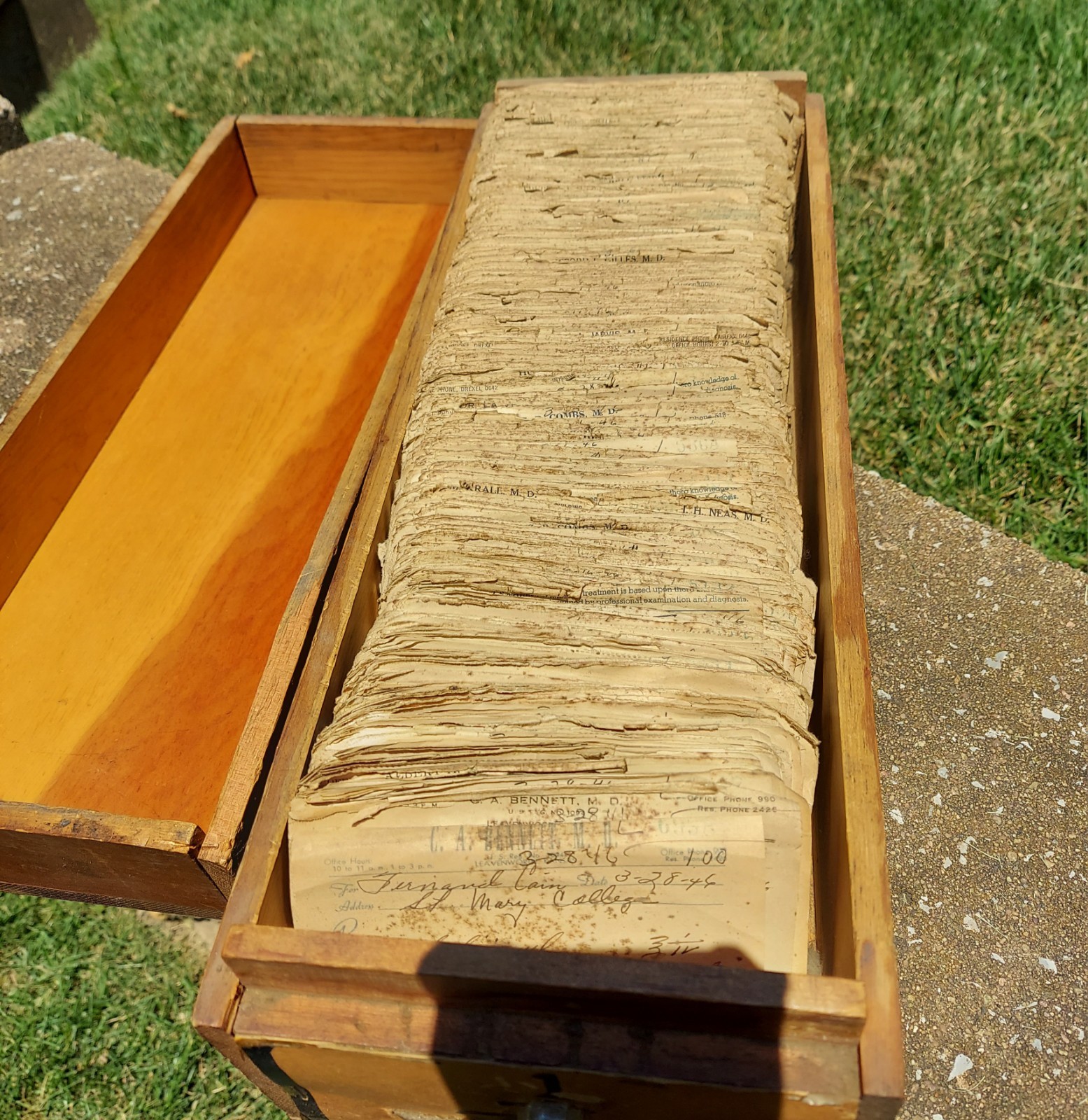 Lot Hundreds Antique 1940’s Paper Prescriptions Pharmacy Medical RX Handmade Box