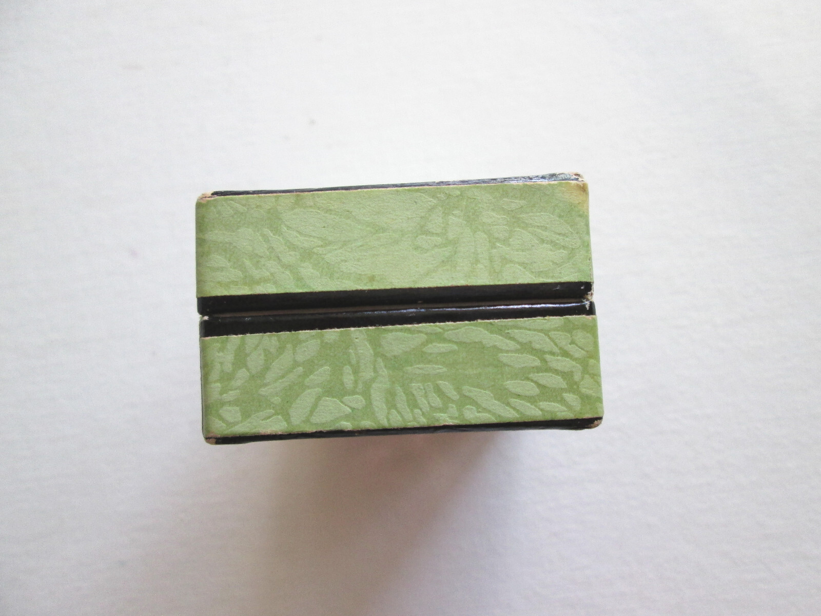 Antique Cummings & Lewis Druggist Barre Vermont VT EmptyBox Lextron Ferrous Iron