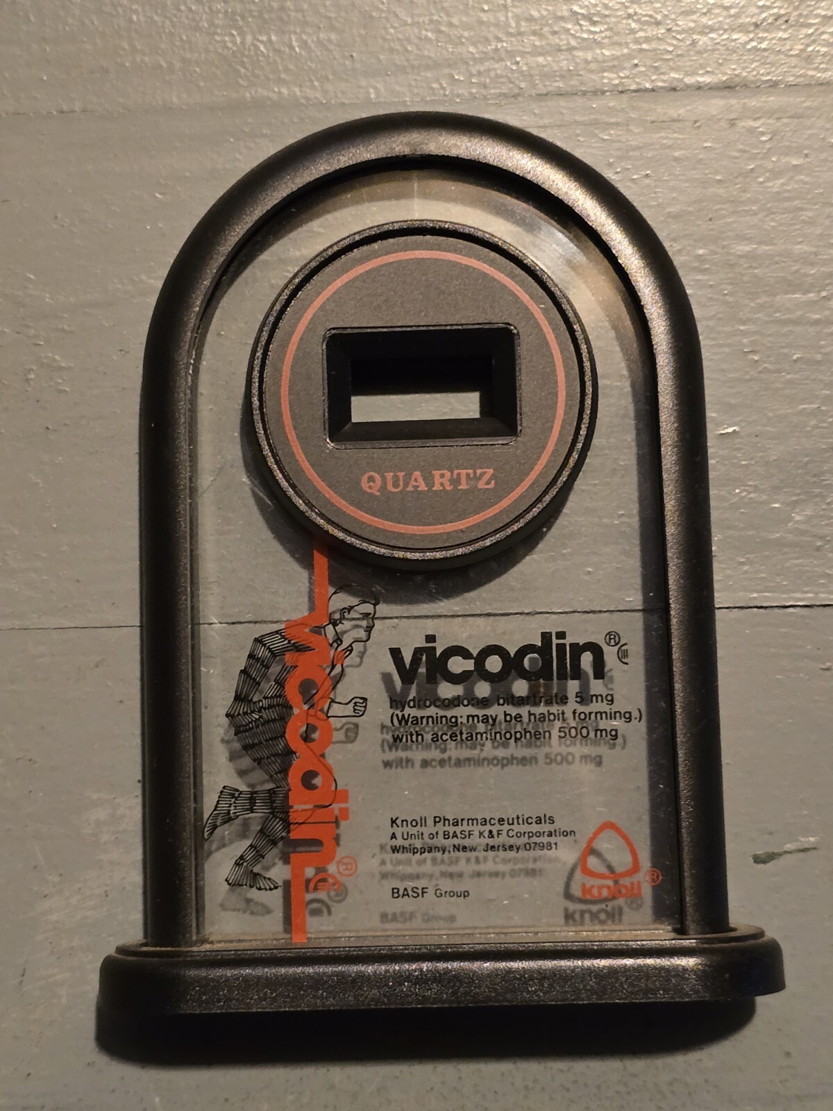 Vintage Pharmaceutical Promotional Vicodin Quartz Clock Medical *READ DESC*AS IS