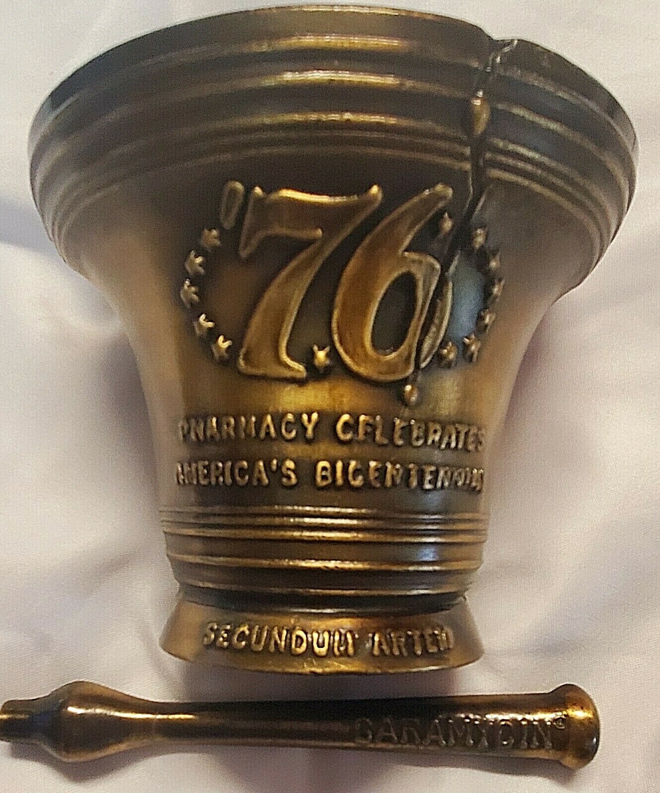 BRASS 1976 RX MORTAR & PESTLE BICENTENNIAL LIBERTY BELL GARAMYCIN ON PESTLE