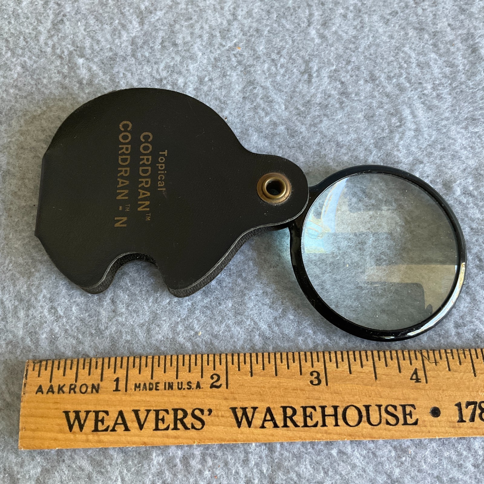 LILLY Cordran Haldrone Vintage Magnifying Glass Promotional Pharmacy