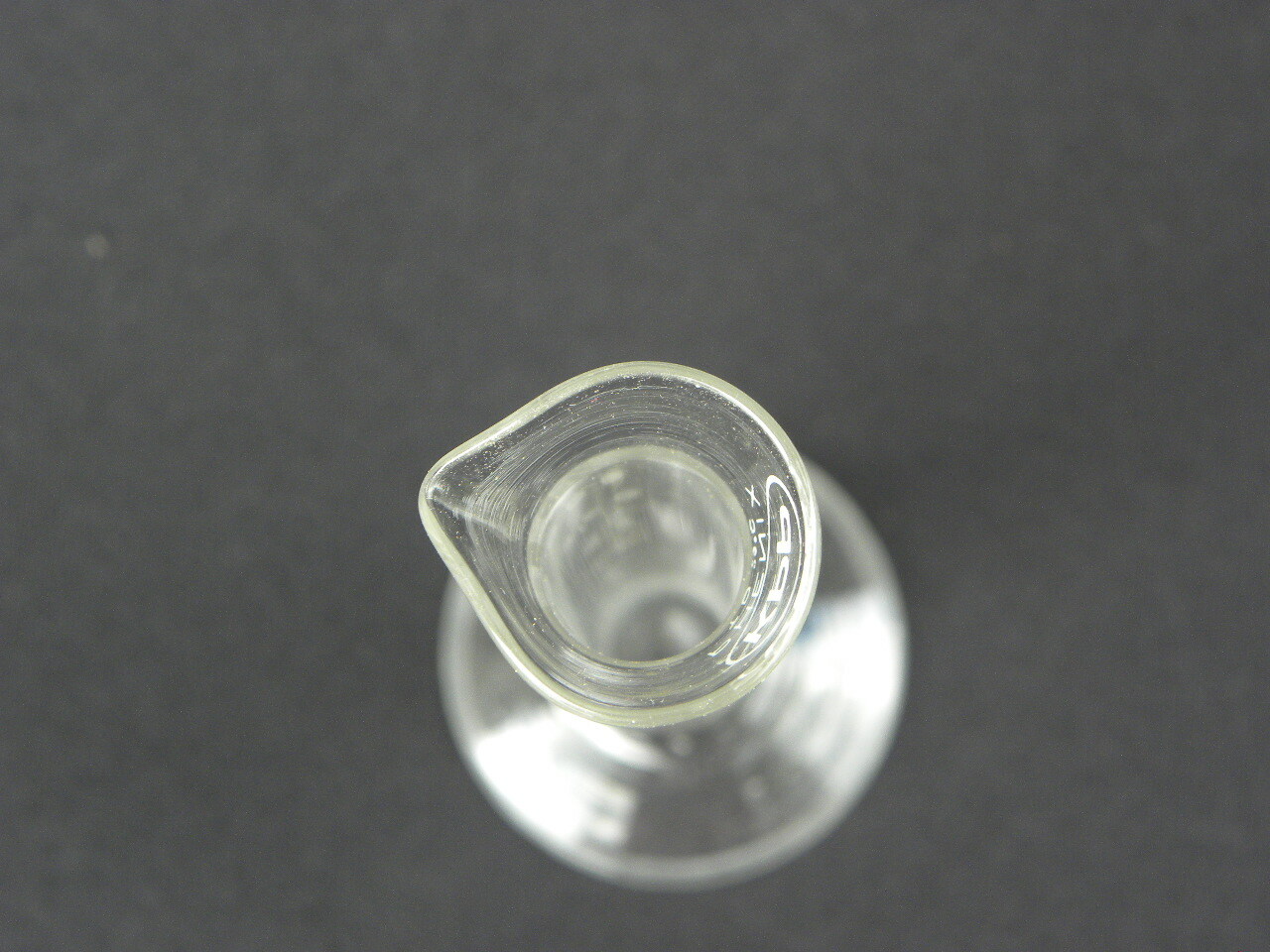 Kerr Glass Pharmaceutical N.B.S. 40 Phenix Graduate Cylindrical Shape Cylinder