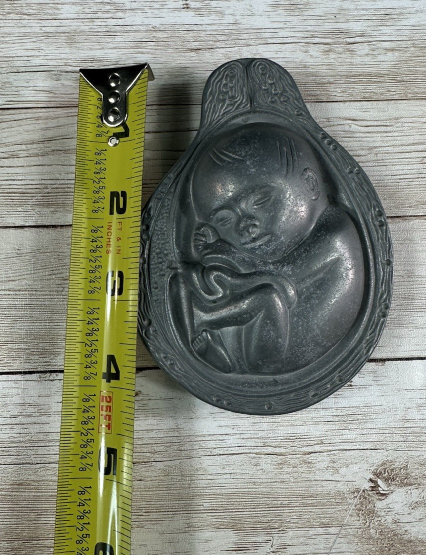 Vtg 1950-60s Parke-Davis Tabron Pharmaceutical Fetus Baby Pewter Paperweight