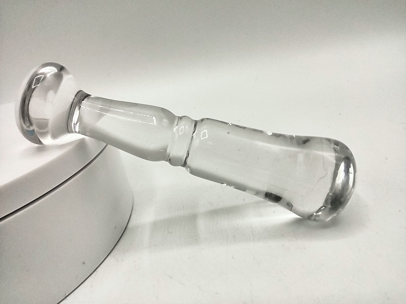 1 Clear Glass Molded Pestle With Unusual Center Bead 2 Seams 4 1/4″