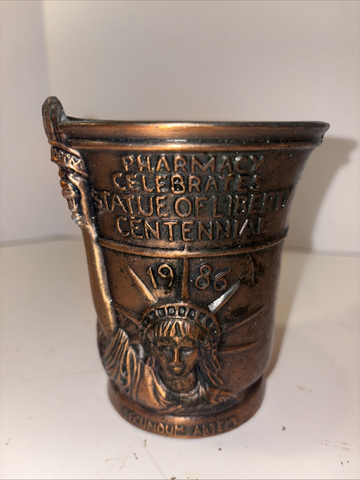 VINTAGE STATUE OF LIBERTY SCHERING MORTAR Prescription RX Doctor Gift Pen Holder