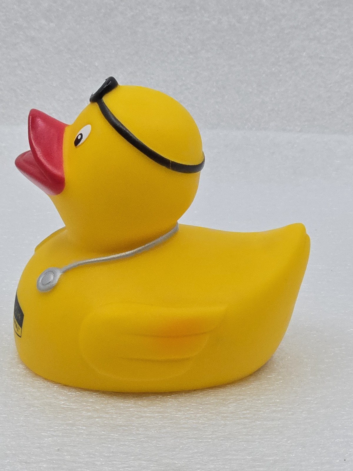 Pharmaceutical Healthcare Promotional Novelty Vinyl Yellow Ducks Lot Of 4 RARE