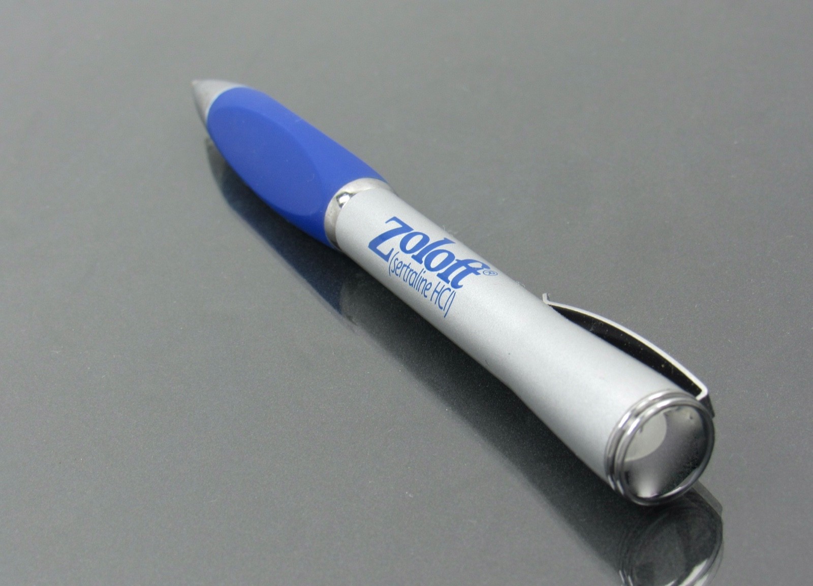 Zoloft METAL Twist PEN Triangular Gripper Drug Rep Pharmaceutical Medical Promo