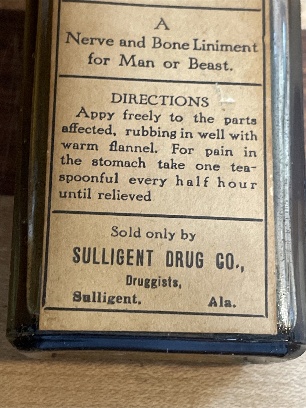ANTIQUE BUCKELEW’S LINIMENT & PAIN KILLER BOTTLE, SULLIGENT ALABAMA DRUG CO.