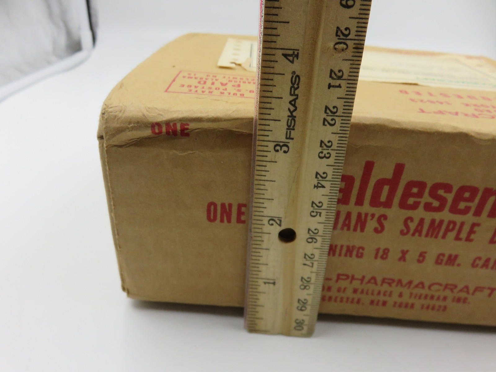 Vintage 1978 Sealed Caldesene Physician Sample Dispenser Shipping Box USA WTS