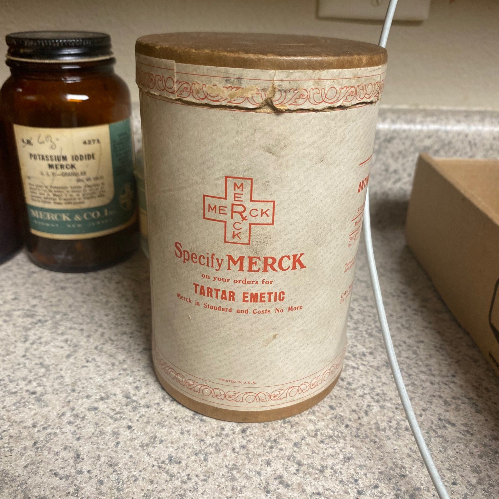 Vintage Antimony Potassium Tartrate Tartar Emetic Poison Bottle Can 1 lb