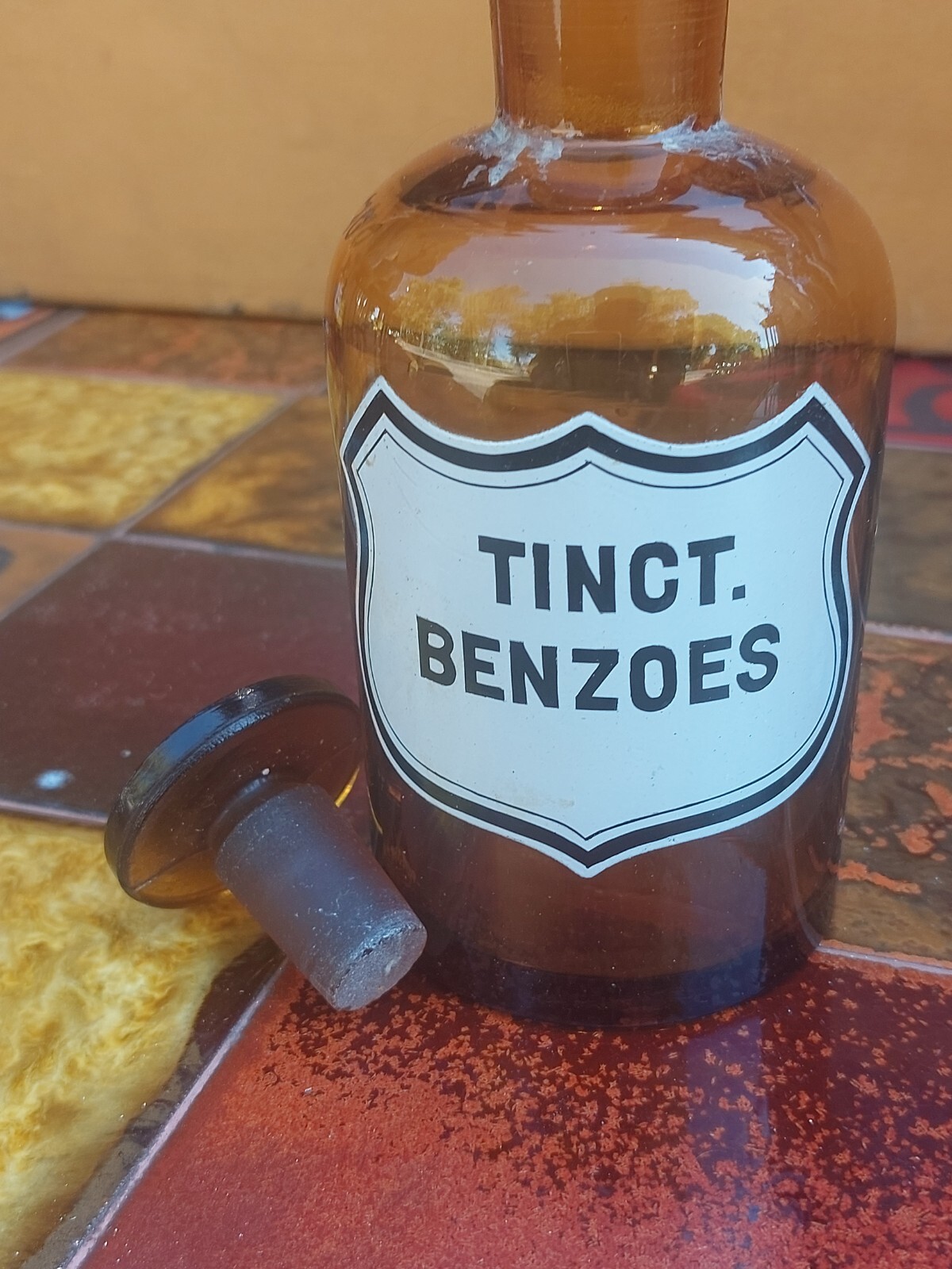 Antique Apothecary Glass Bottle Empty Benzoic Tincture