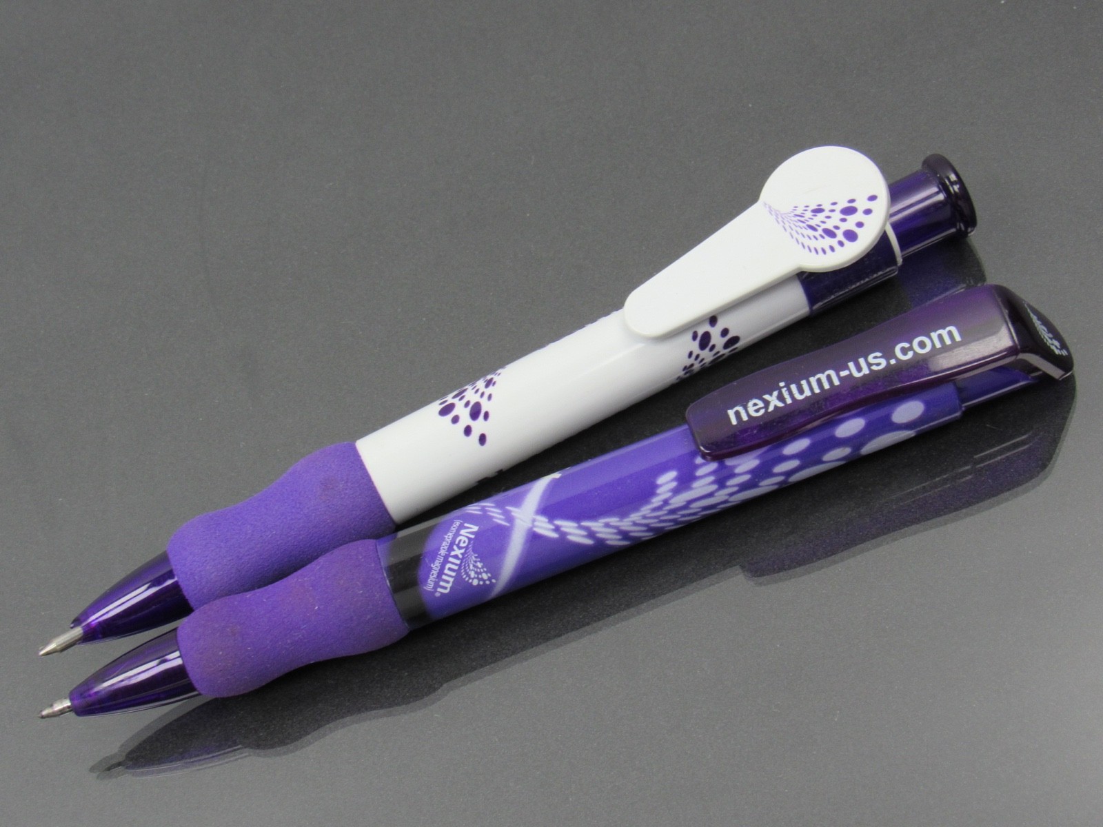 Nexium Wide Body PENS Drug Rep Pharmaceutical Promo Medical Advertising Lot of 2