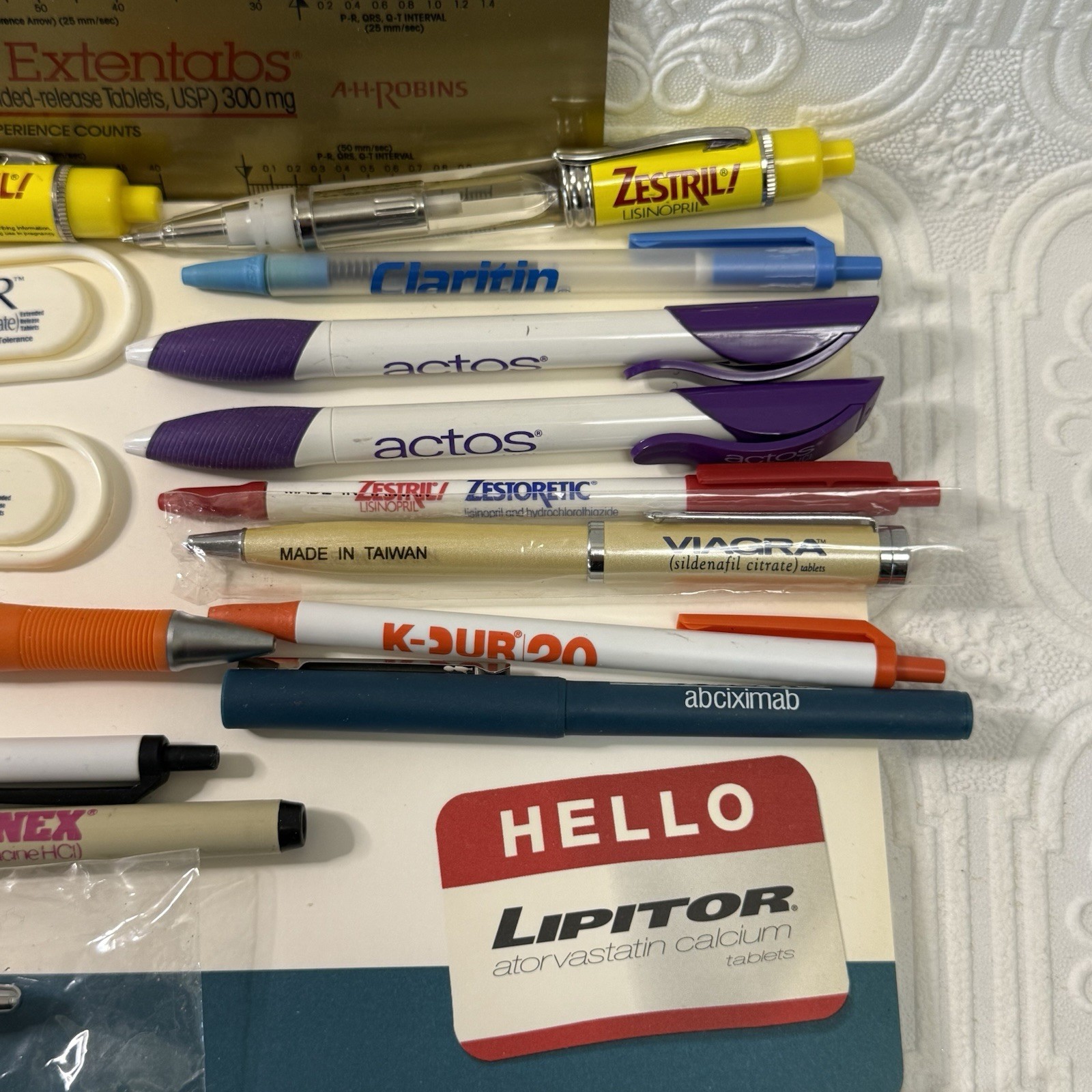 Pharmaceutical Drug Rep Collectible Pens/Misc Lot 16 Pens, Paper Clips, Note Pad