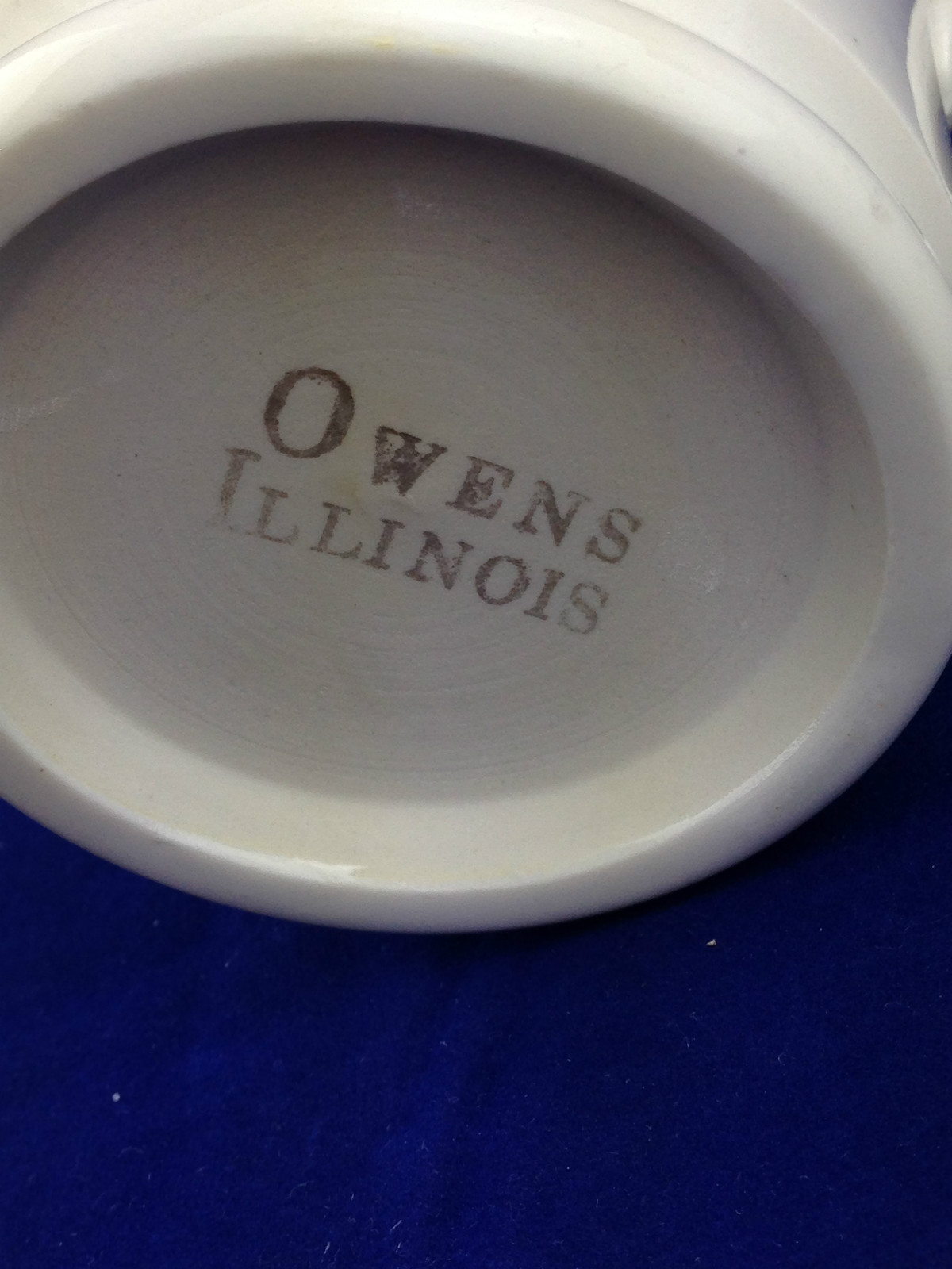 Pharmacy or medical symbol coffee cup owens illinois Caduceus icon porcelain mug