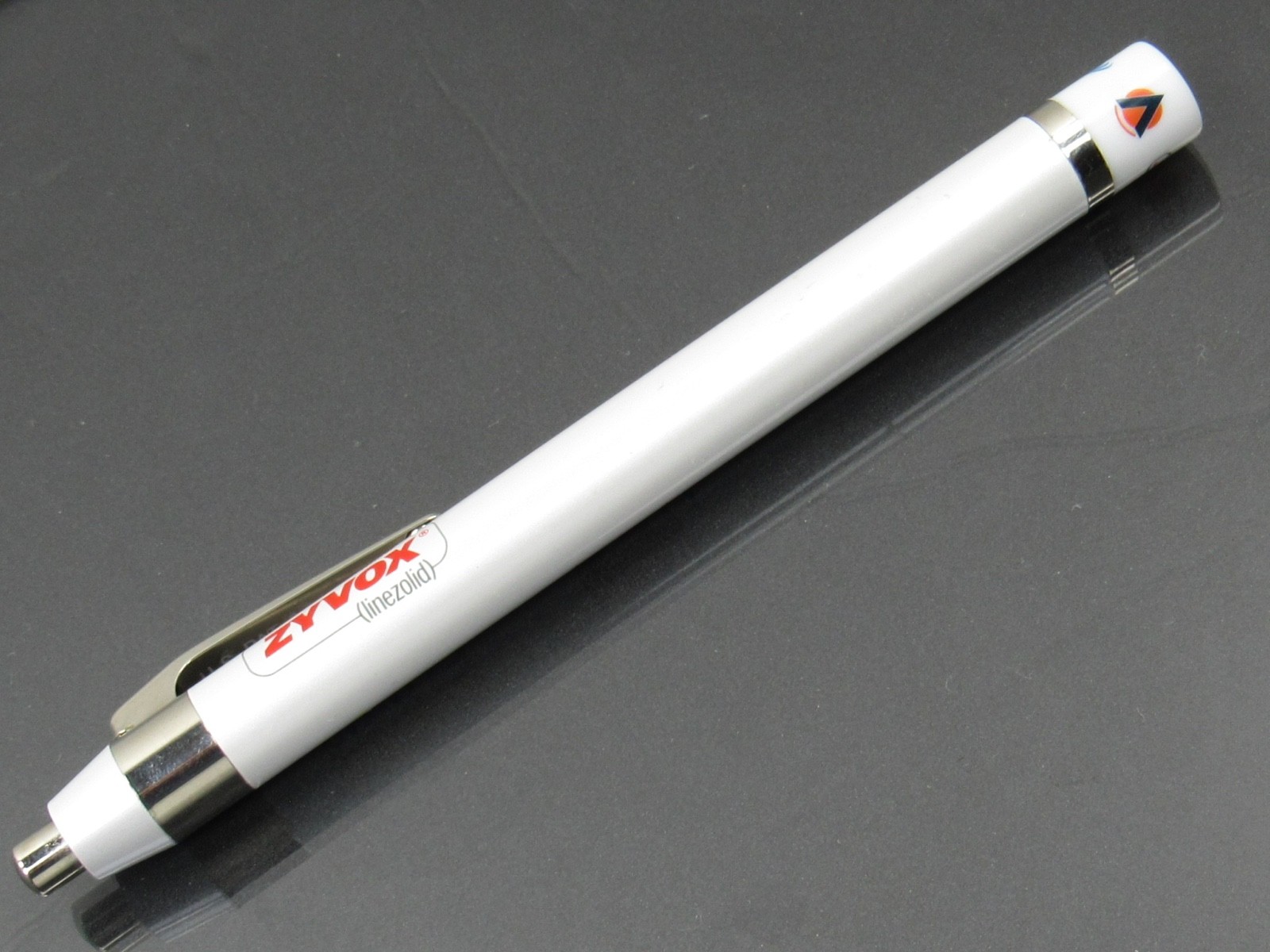 Vfend Zyvox Premium Metal PENLIGHT Drug Rep Pharmaceutical Promo Advertising