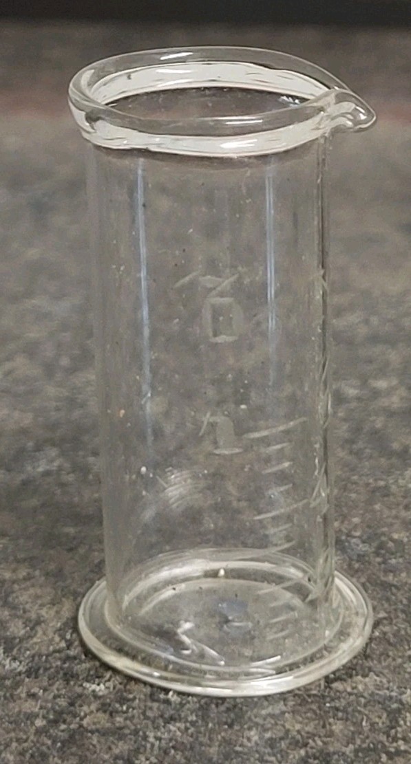 Antique 1800s Medicine Glass Minim Measure In Case 2″ Tall, Etched Glass RARE