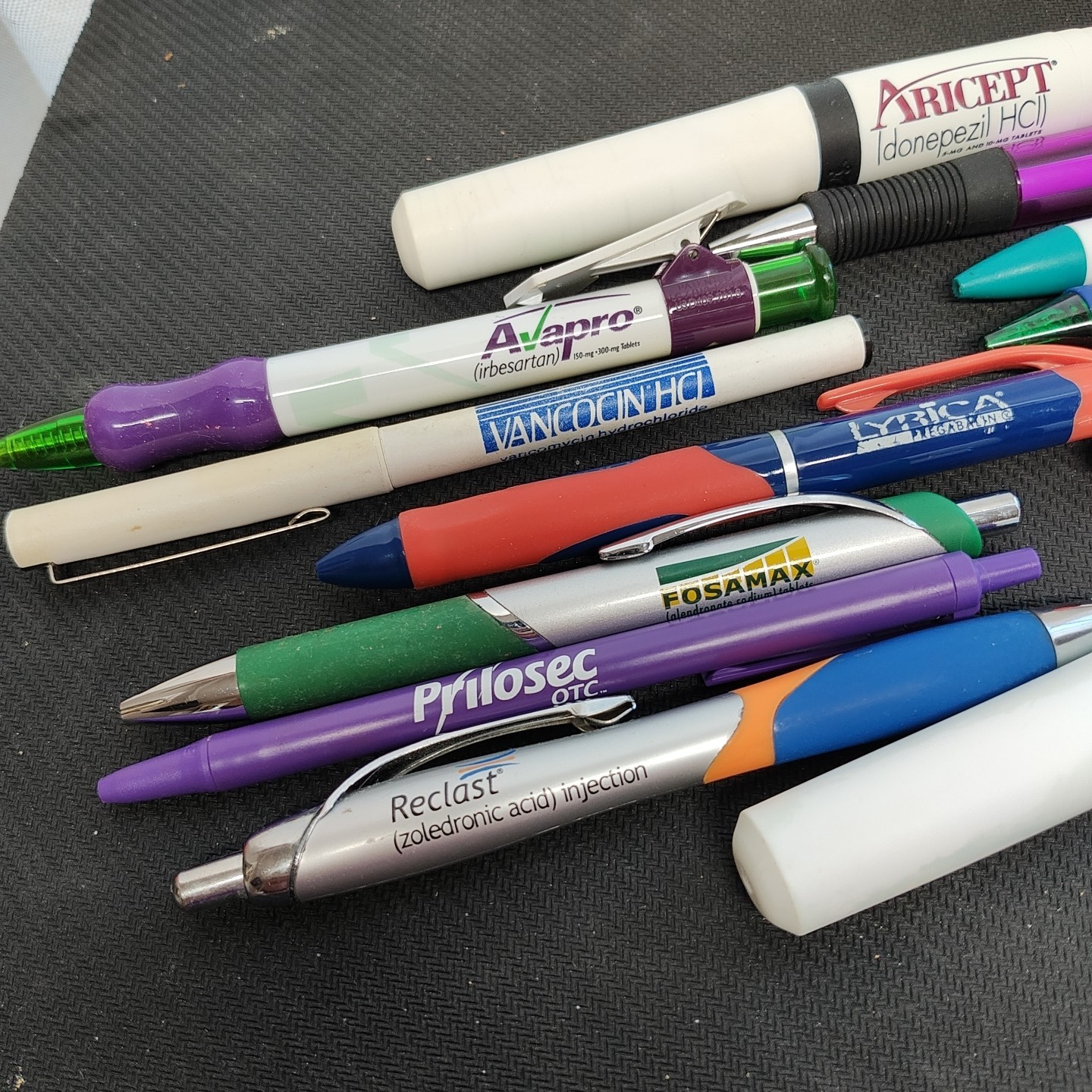 Pharmaceutical Drug Rep 11 Pens 2 Hi Liters Some Dried Out 13 Total