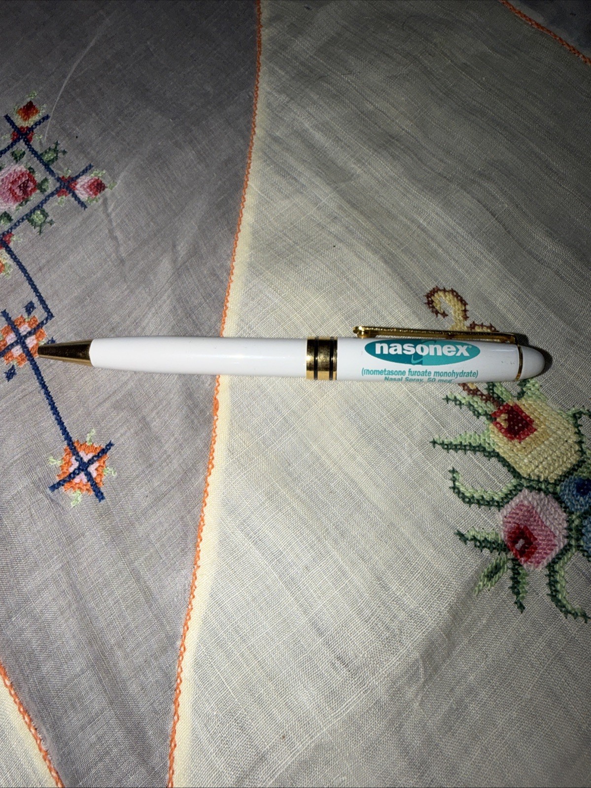 Pharmaceutical Drug Rep Nasonex White Gold Metal Writing Pen