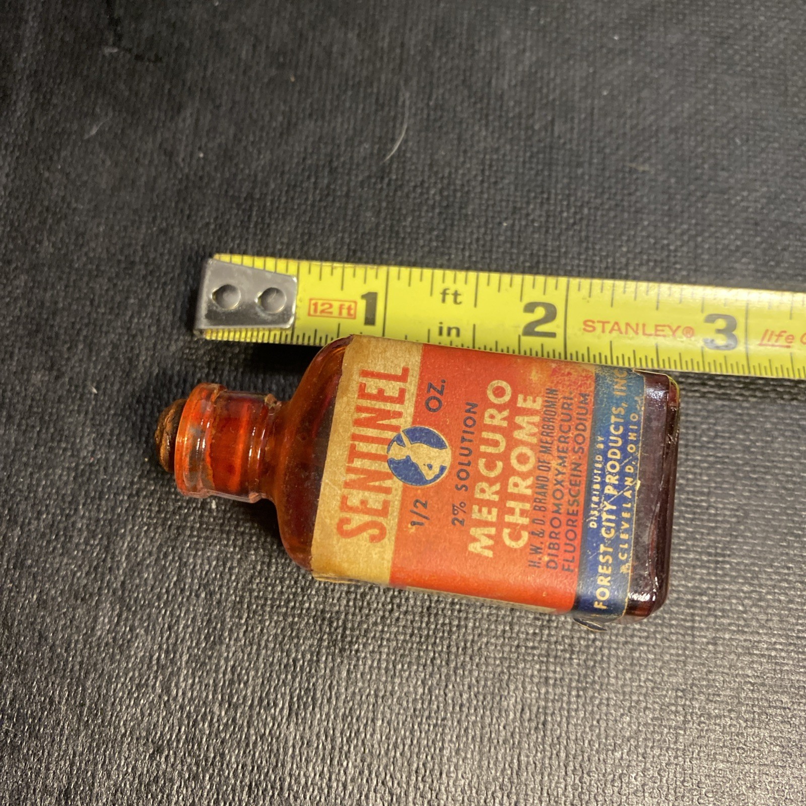 VTG. 1950s Mercuro-Chrome Medicine Bottle Rubber Stopper PHARMACY COLLECTIBLE!