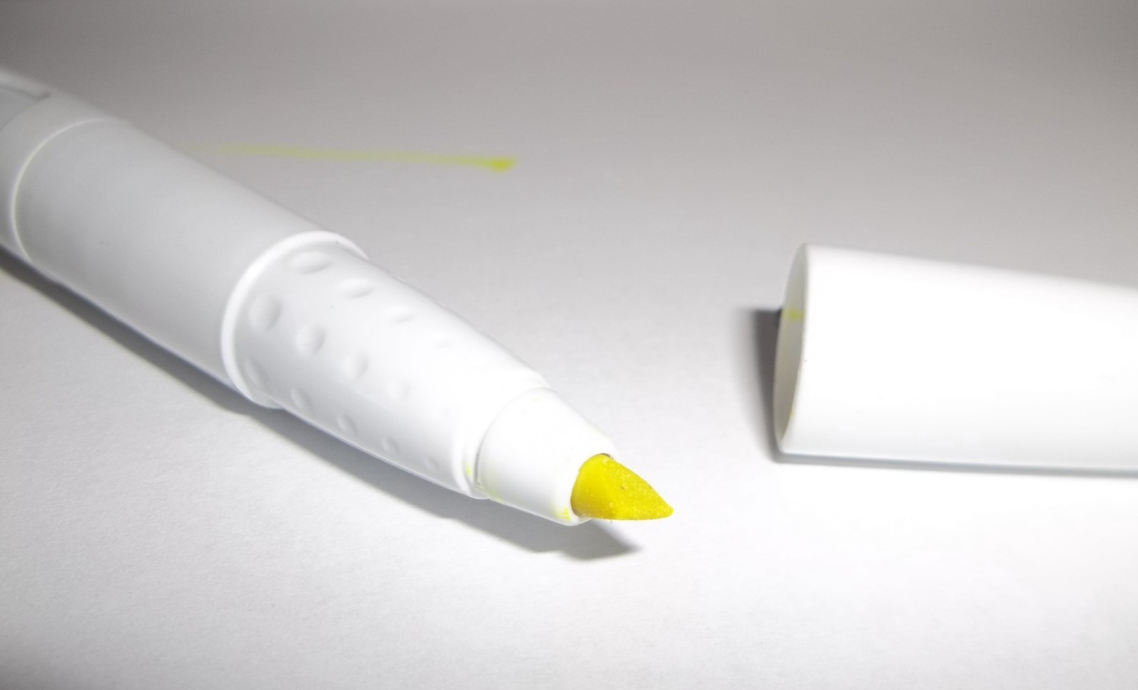 Zocor Simvastatin Promotional Highlighter Pen – Post-It Dispenser