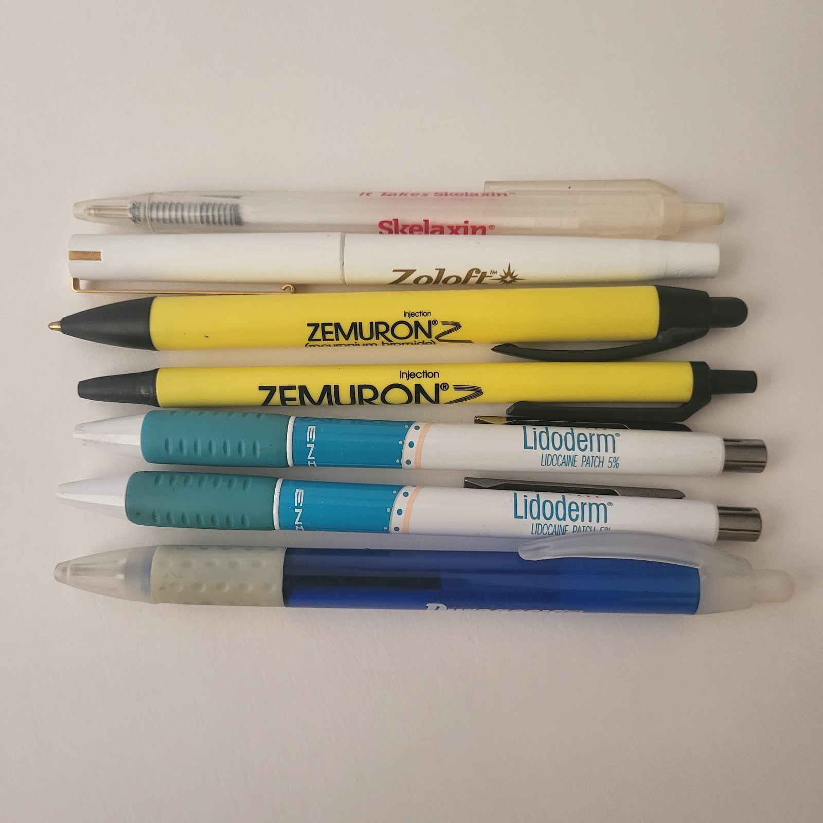 Pharmaceutical Drug Rep Pen Lot (7) Lidoderm Zemuron Zoloft Skelaxin Collectible
