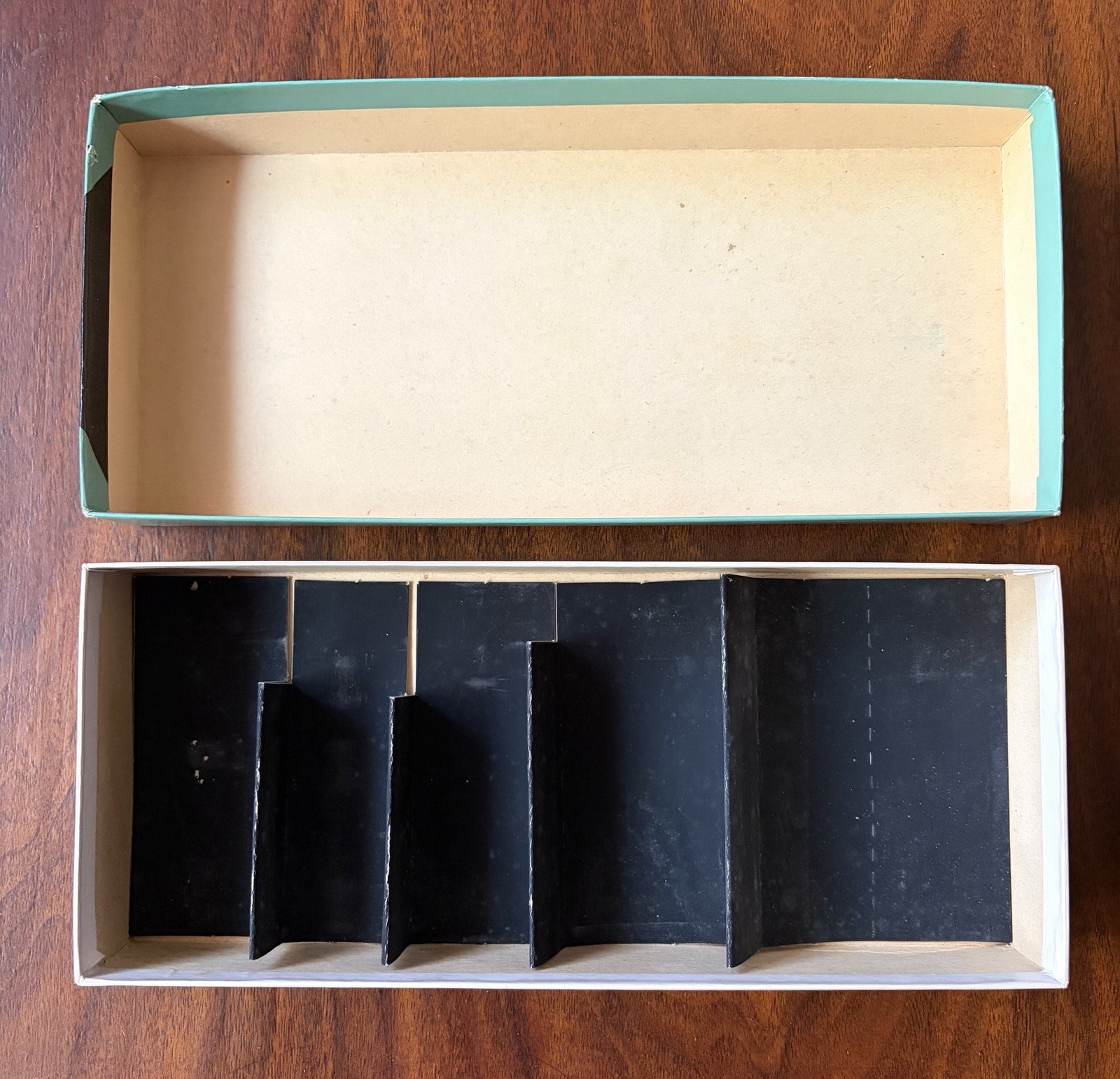 Rare VTG NY Catskills Hotel Hospitality Kit NOS 10 Mini Medicine Cabinet Items