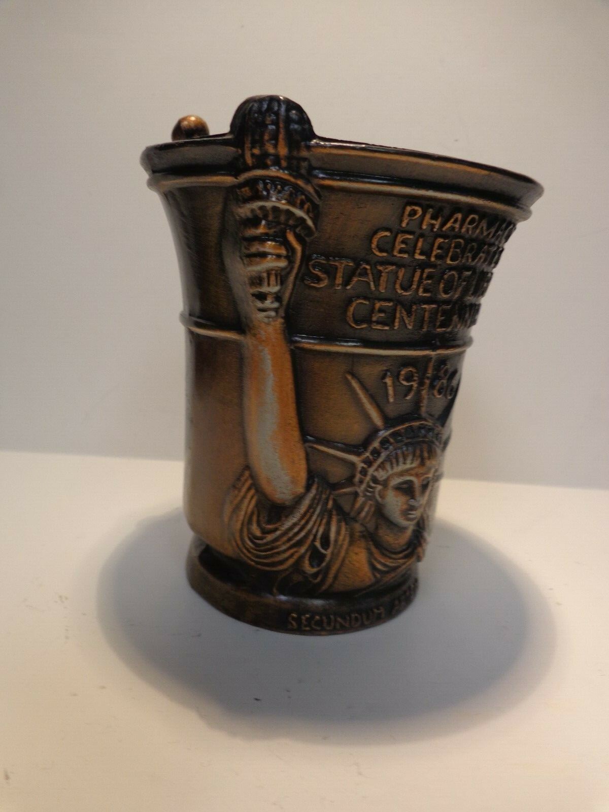 Pharmaceutical Apothecary Brass Mortar & Pestle Secundum Artem Statue Liberty
