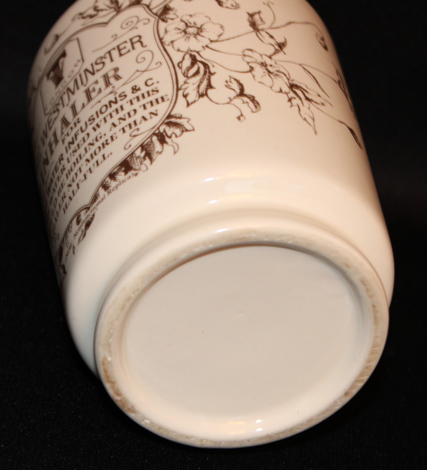 VINTAGE PHARMACEUTICAL ELI LILLY WESTMINSTER INHALER w/THE STORY OF INHALERS