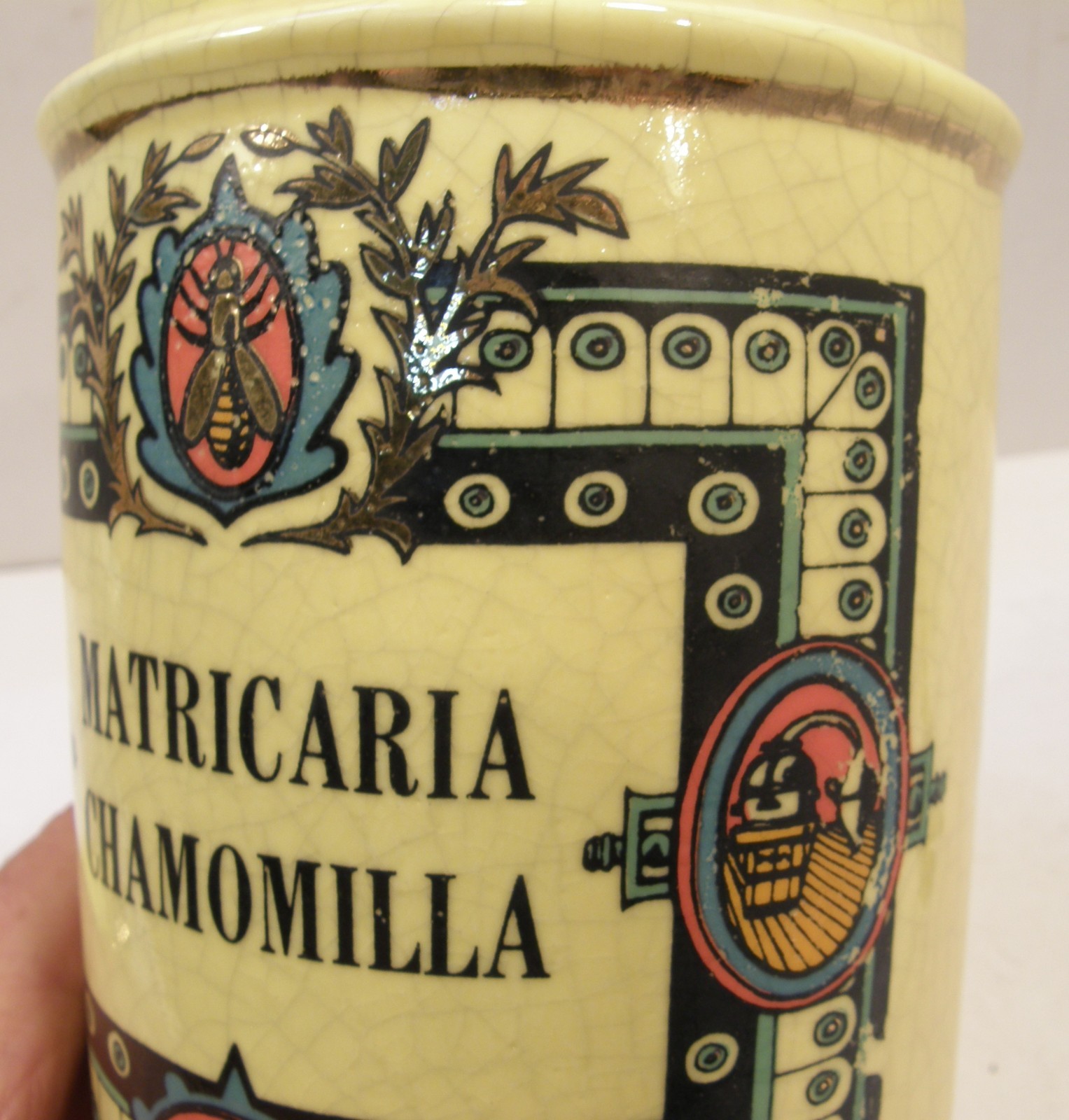 VINTAGE CERAMIC POTTERY APOTHECARY JAR W/LID MATRICARIA CHAMOMILLA PHARMACY
