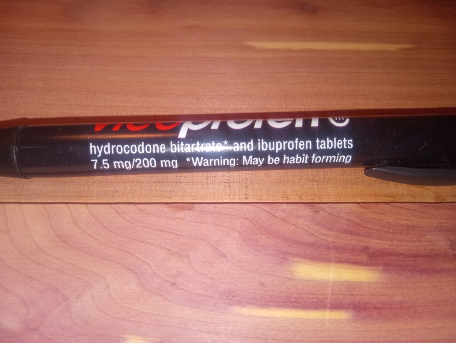 VINTAGE KNOLL PHARMACETICALS VICOPROFEN PEN HYDROCODONE BITRATE 7.5 MG TIGER EYE