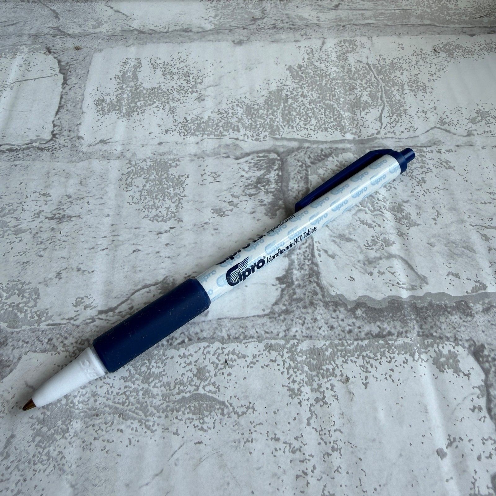 VTG Cipro IV Pharmaceutical Promo Pen Retractable Blue White Advertising