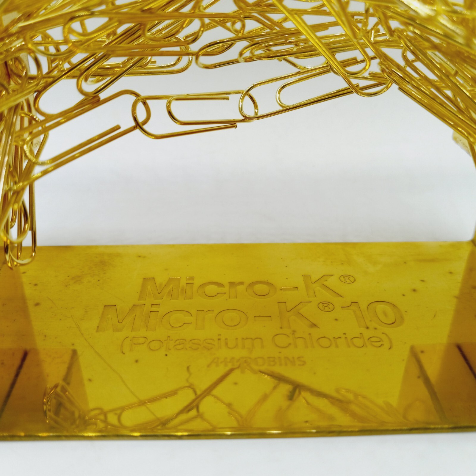 NOS Vtg Micro K Pharmaceutical Rep A. H. Robins Co Magnetic Paper clip Holder
