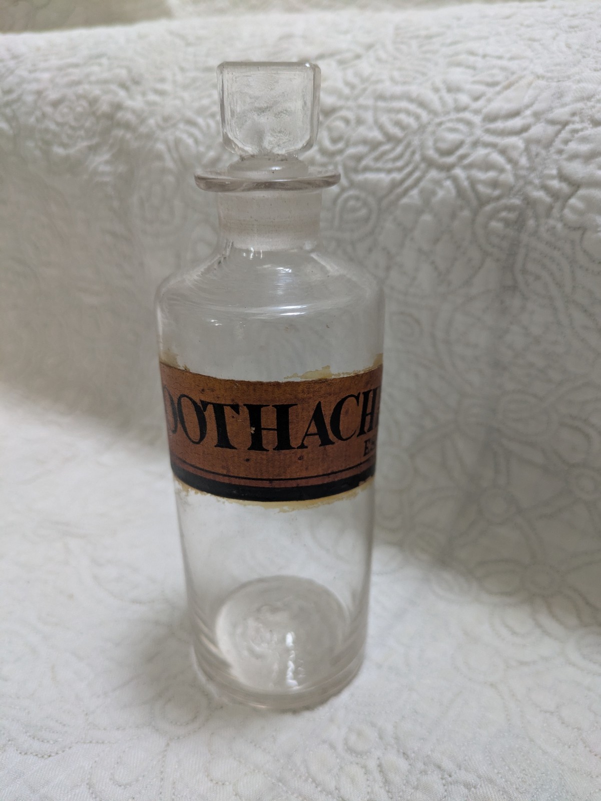 Antique Apothecary or Pharmacy Gold Label Bottle – Toothache Essence