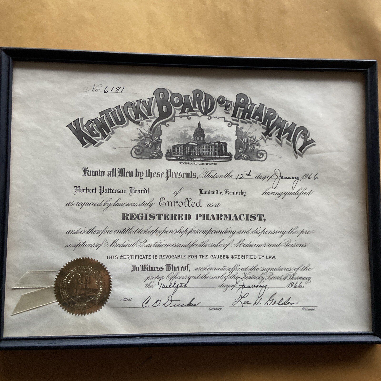 Kentucky Board Of Pharmacy (1966) Registered Pharmacist Certificate